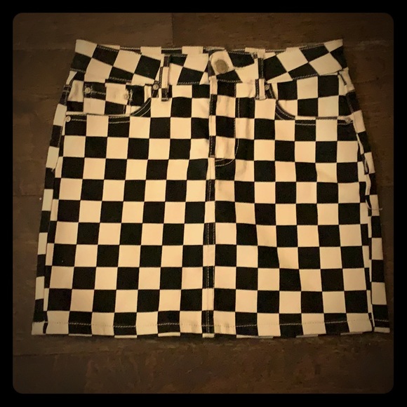 ❤️AlmostFamousToo Checkered Denim Skirt❤️ - Picture 1 of 2